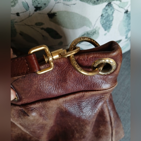 Marc by Marc Jacobs Classic Q Hillier Hobo Distressed Leather Shoulder/Hand Bag - Picture 6 of 12